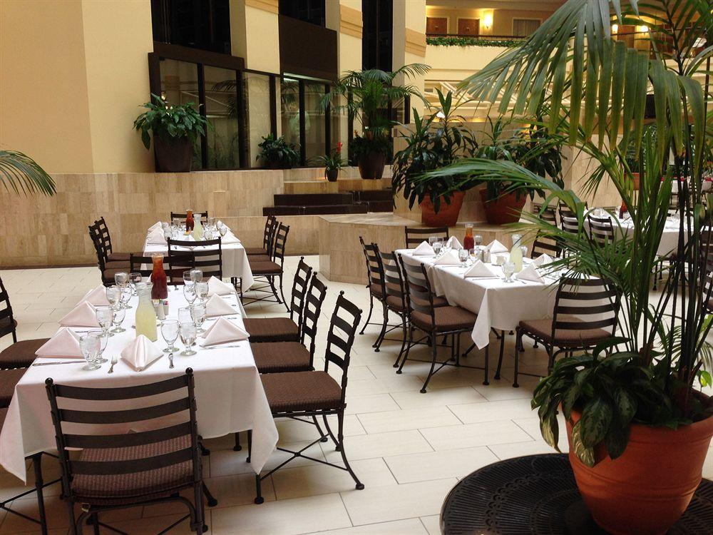 Hotel Doubletree By Hilton Salt