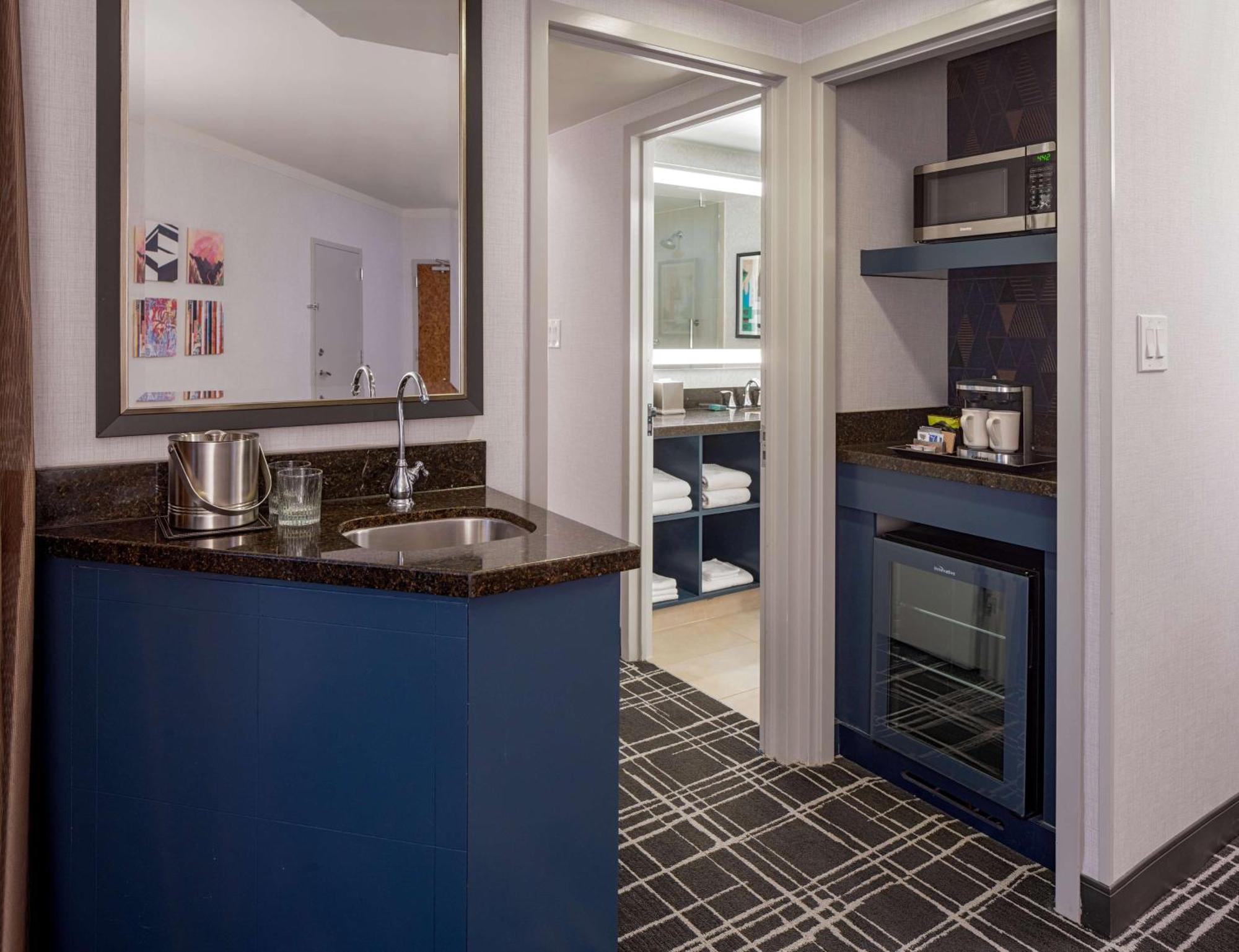 Doubletree By Hilton Salt Salt Lake City