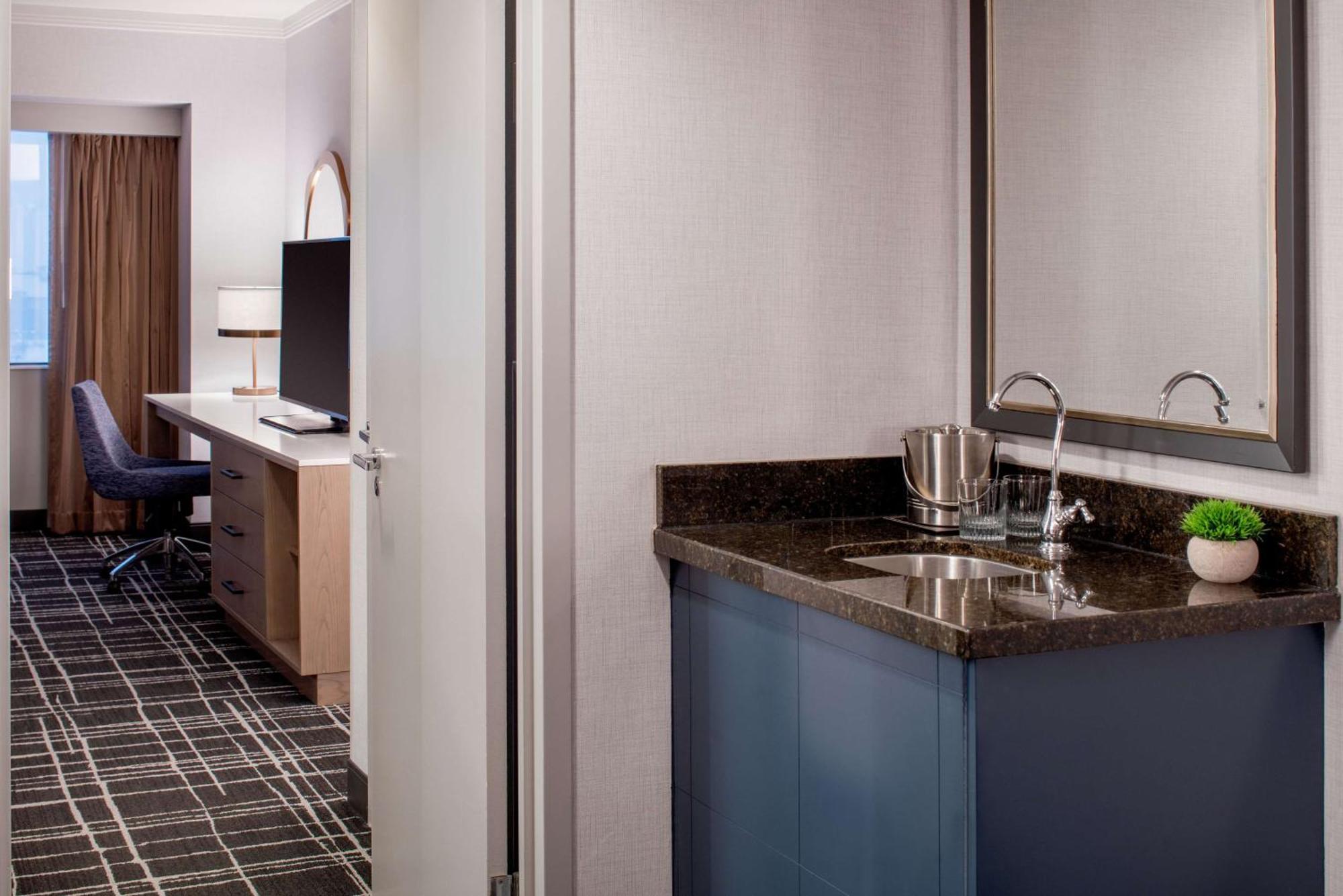 Doubletree By Hilton Salt