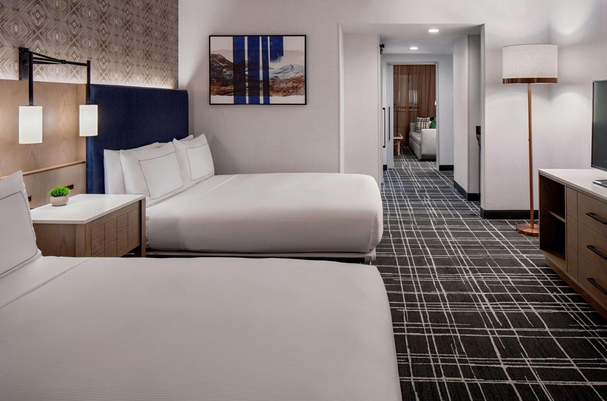 Hotel Doubletree By Hilton Salt