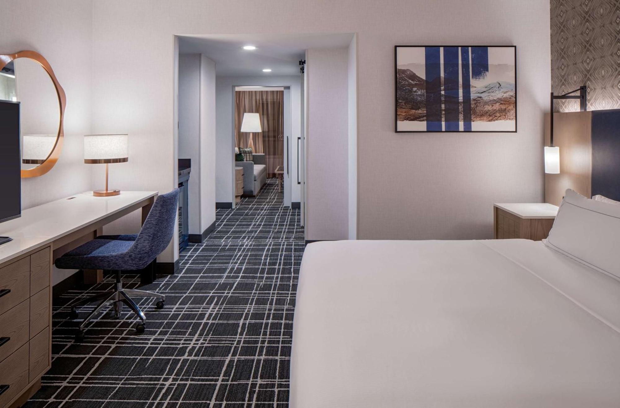 Hotel Doubletree By Hilton Salt 3*