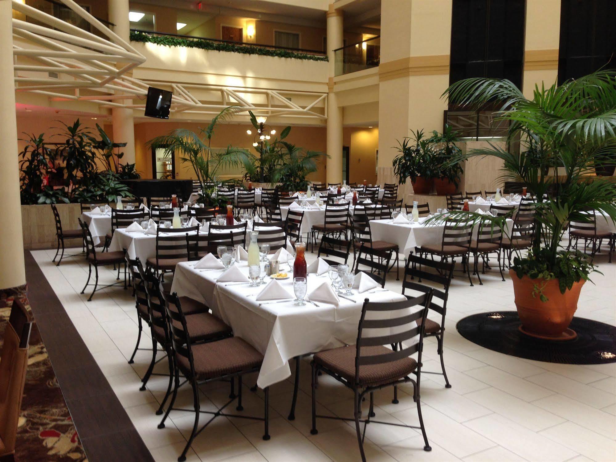 Doubletree By Hilton Salt Hotel